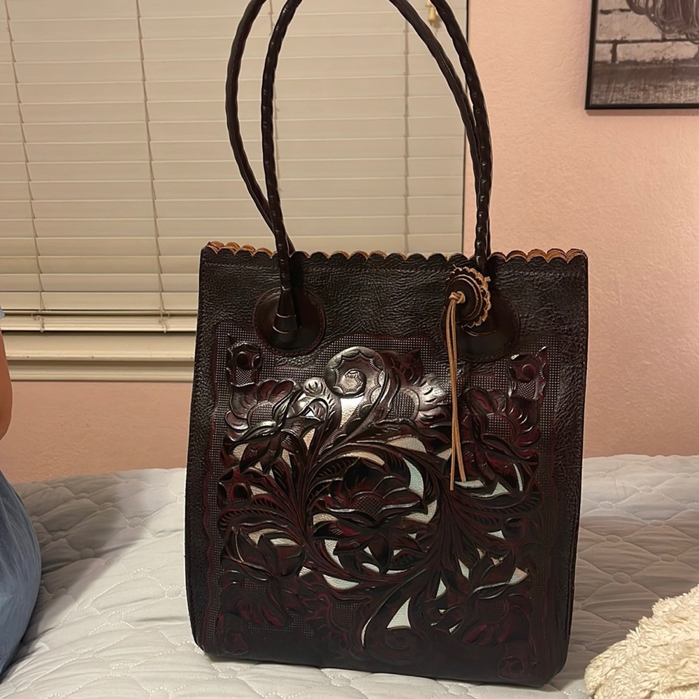 Patricia Nash Bags | Patricia Nash Cut Out Tooling Collection